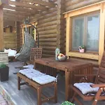 Villa Ház A Tónál / The Lake House