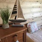 Ház A Tónál / The Lake House *