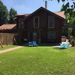 Ház A Tónál / The Lake House Villa *