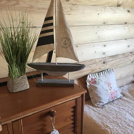 Ház A Tónál / The Lake House *