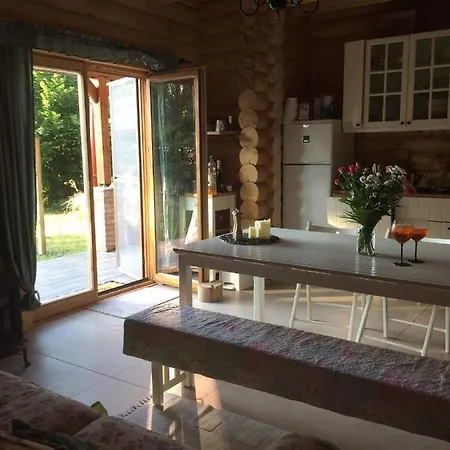 Ház A Tónál / The Lake House Villa Balatonszarszo