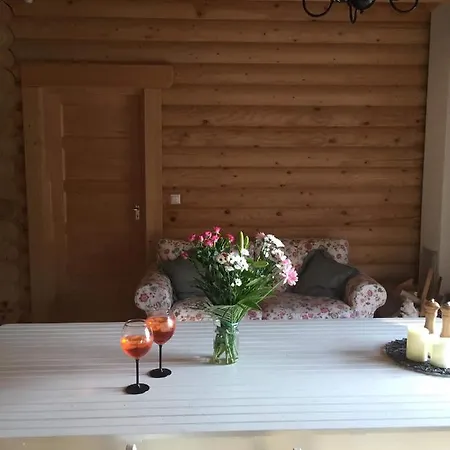Ház A Tónál / The Lake House *