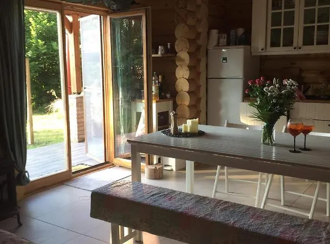 Ház A Tónál / The Lake House Villa Balatonszarszo