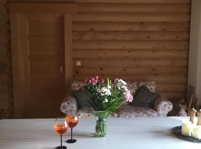 Ház A Tónál / The Lake House *